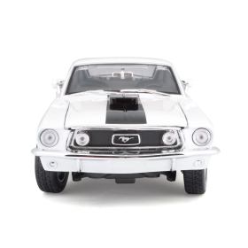 Maisto Ford Mustang GT Cobra 1968 weiss 1/18