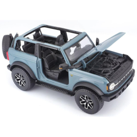 Maisto Ford Bronco Badlands 2021, 1:18, blue