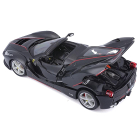 Bburago Ferrari R&P Aperta 1/24 schwarz