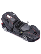 Bburago Ferrari R&P Aperta 1/24 schwarz