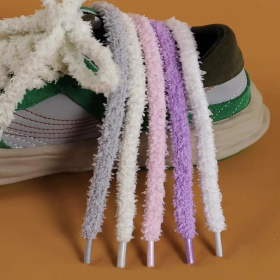 Fuzzy Laces, Plüsch-Schnürsenkel, purple